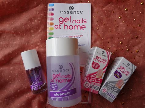 & plötzlich alles Lilablau: !essence gel nails at home!