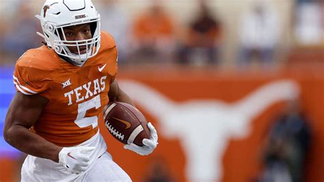 Bijan Robinson becomes Texas' 23rd unanimous All-American | FOX 7 Austin