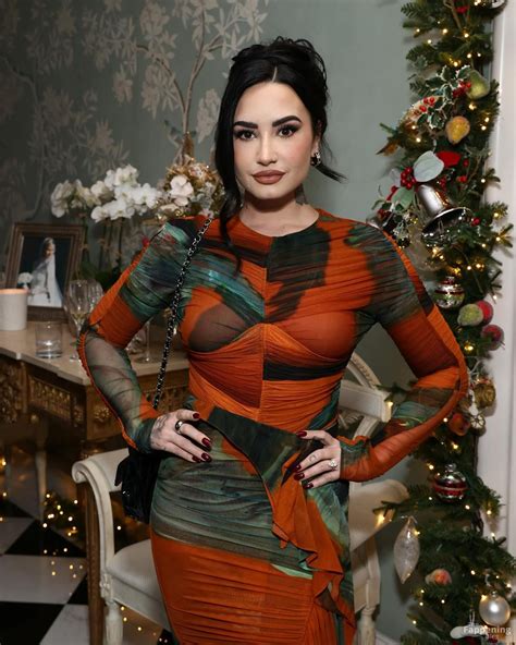 Demi Lovato Nude Sexy Collection 27 Photos OnlyFans Leaked Nudes