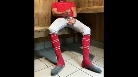 Buff DILFJockDad Almost Gets Caught Jerking In The Sauna Pornhub Gay