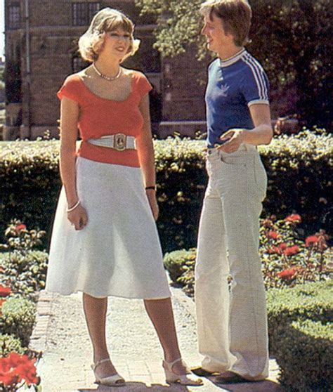 30 Cool Pics That Show Fashion Trends Of The 1970s Couples ~ Vintage