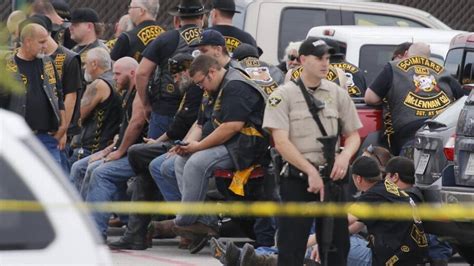 Waco On Guard After Biker Gang Shootout Leaves 9 Dead Kansas City Star