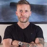 Super Hot Babe Hammered By Her Man At An Empty Night Club XHamster