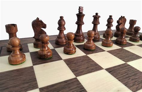Шахматные фигуры POLGAR с доской профессиональной цельной DGT Walnut