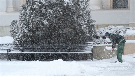 Vremea Se Raceste De La Noapte Si Se Intorc Ninsorile Prognoza METEO