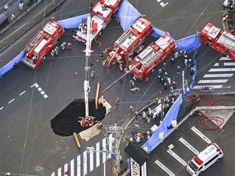 Recuperan en Japón cuerpo de camionero tragado por un hoyo Noticias Prensa Latina
