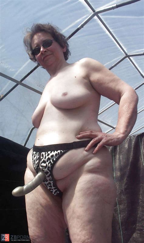Strapon Mature Zb Porn