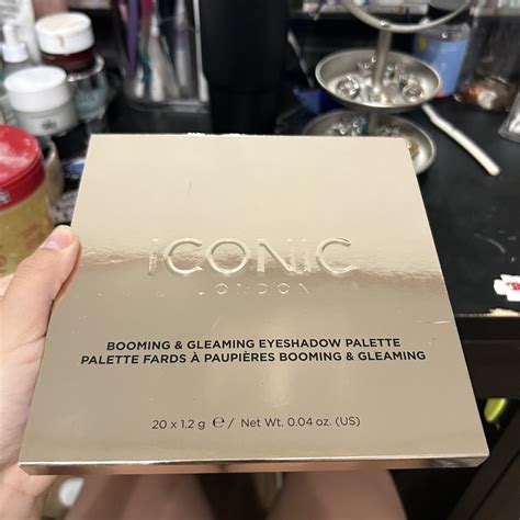 brand new iconic london palette NO PAYPAL U WONT BE... - Depop
