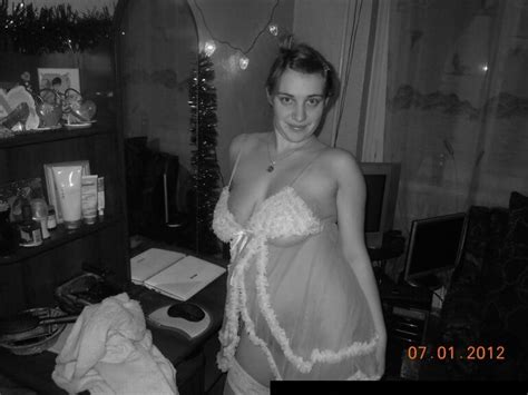 Amateur Blonde Milf Natural Tits Ll X Porn Pic