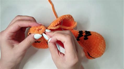 Как ввязать лапки в тело - YouTube