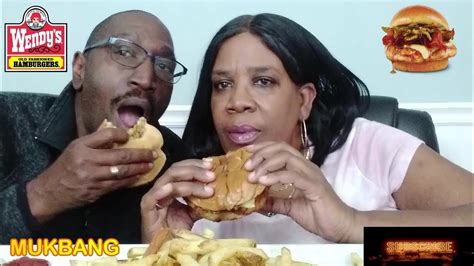 WENDYS NEW HOT HONEY CHICKEN SANDWICH MUKBANG YouTube