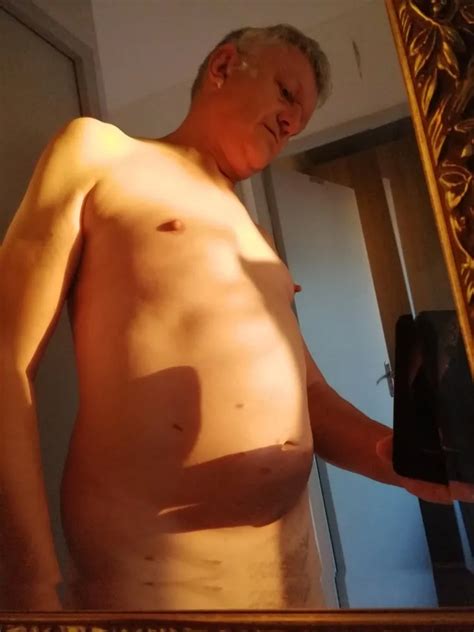 Gay Slut In Burgundy France 6 Pics XHamster