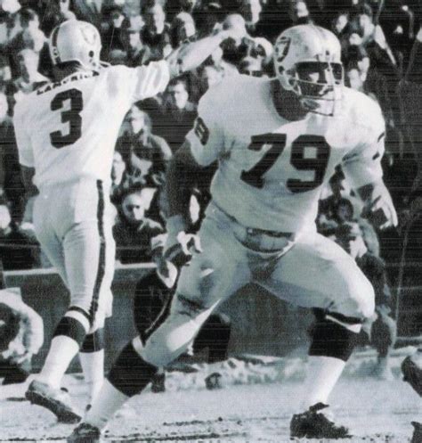 Harry Schuh 79 RT 65 79 Oakland Raiders Football Raiders Players