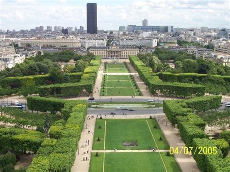 champ de mars paris english