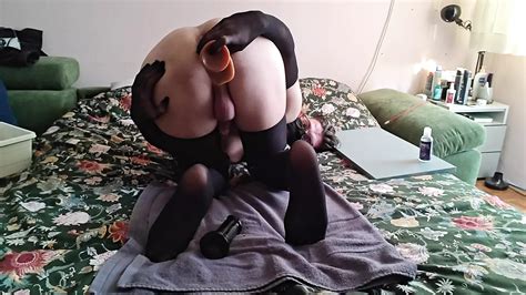 Femboy Klaffender Arsch Mit Einem Riesigen Dildo Und Kommt Xhamster