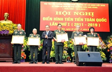 Former Truong Son Soldiers Honored