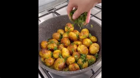 БЕЙБИ Картошка Ингредиенты: Картошка - 1 кг Масло растительное - 60мл ...