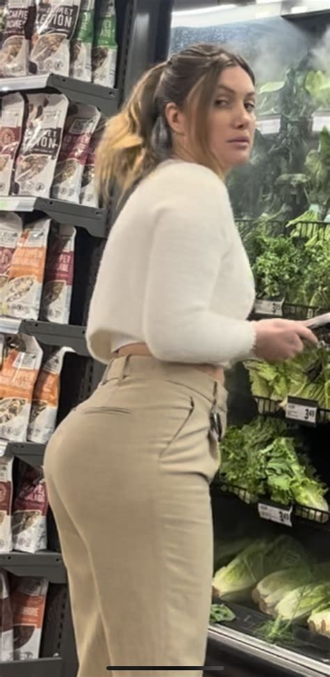 Hot Blonde PAWG At The Store Today Tight Jeans Forum