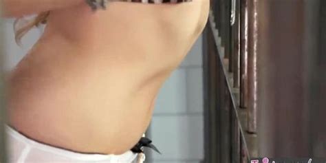 CamSoda Lexi Belle Cosplay Super Mario Bowsette Masturbation Orgasms Porn Isabella Chrystin