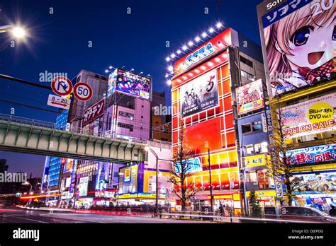 tokyo night japan  res stock photography  images alamy