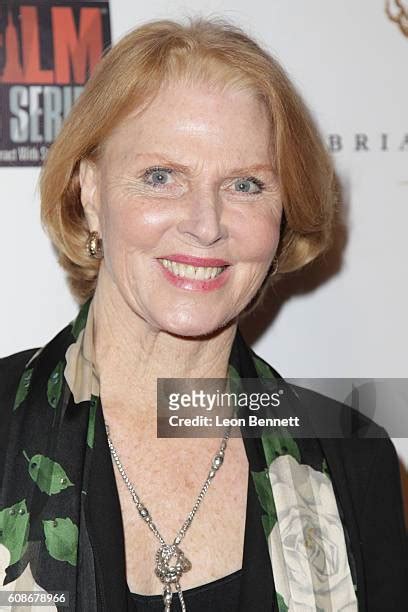 439 Mariette Hartley Photos Stock Photos High Res Pictures And Images