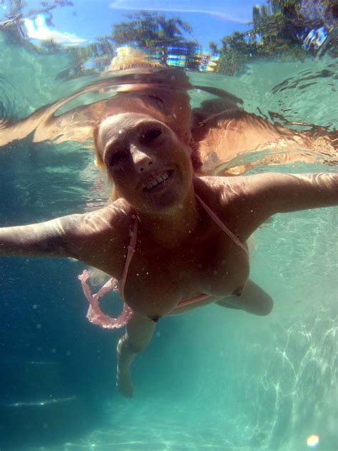 Fantazia Sex Underwater Tour