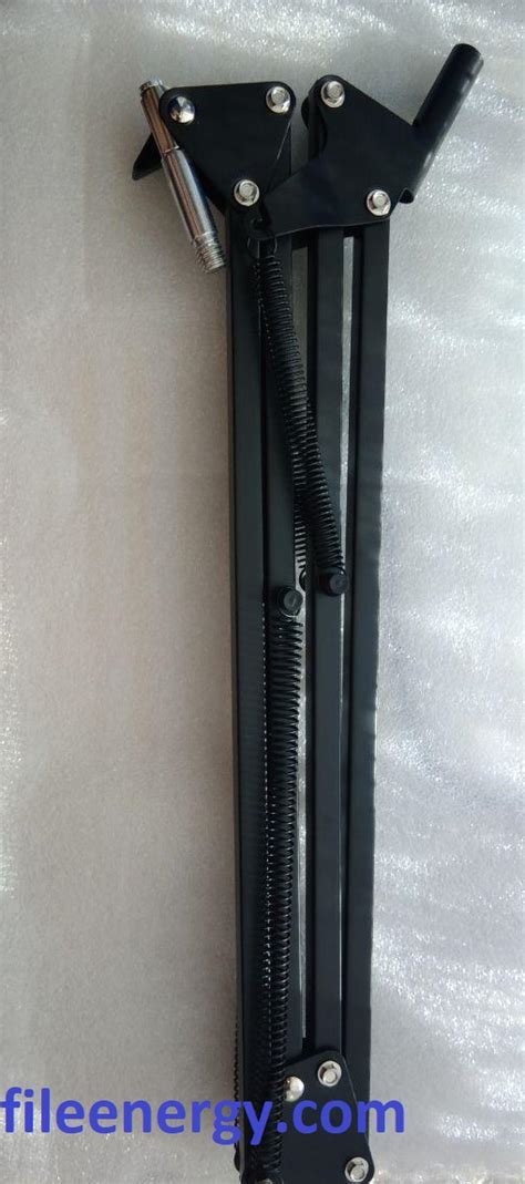 Конденсаторный микрофон с регулируемой стойкой