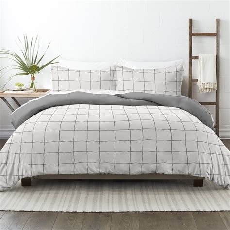 Made Supply Co 3 Piece Hypoallergenic Oversized Grid Print Comforter