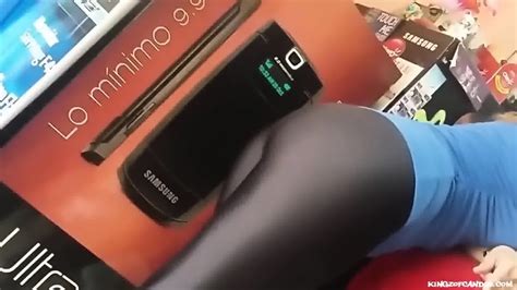 Blonde Teen Pawg In Black Lycra Leggings