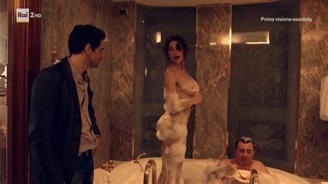 Nude Video Celebs Catrinel Marlon Nude L Ispettore Coliandro S E