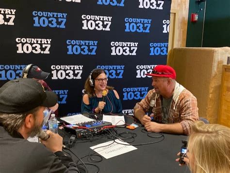 Video Tanner And Catherine Sit Down With Garth Brooks In Nashville