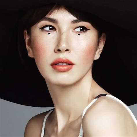 When A Hypoallergenic Eyeliner Is The Right Choice