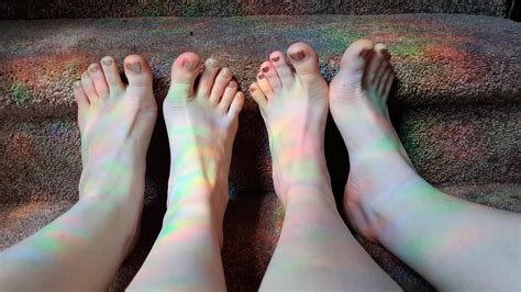 🌈rainbow Feet👭 Rsoles