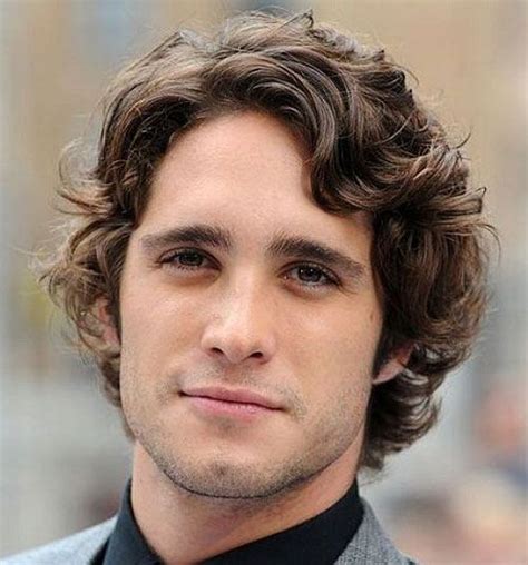 16 Beautiful Work Hair Cuts For Men With Wavy