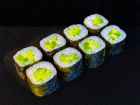 Maki s avokádem - SushiMax | Sushi Delivery