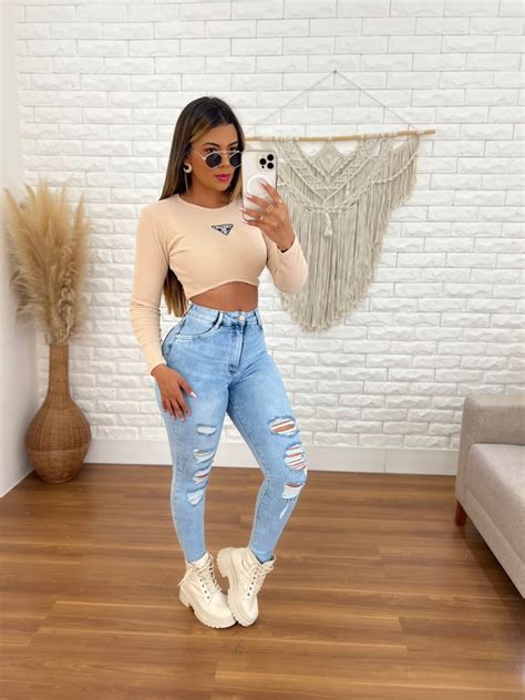 Cropped Gringa Chicago Nude Hyorrana