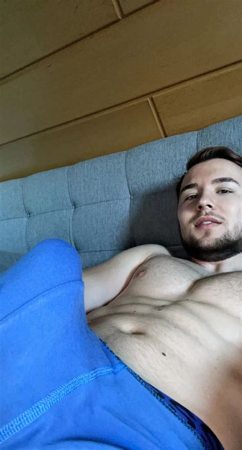 Its Yours Nudes Bulges NUDE PICS ORG