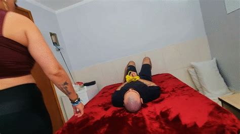 Face Sitting Milf By Adriana Fuller And S Cam By Manu Full Hd Manuela Albertine Fetish