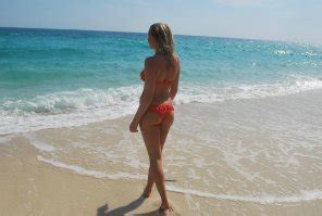 Beach Stroll Porn Pic