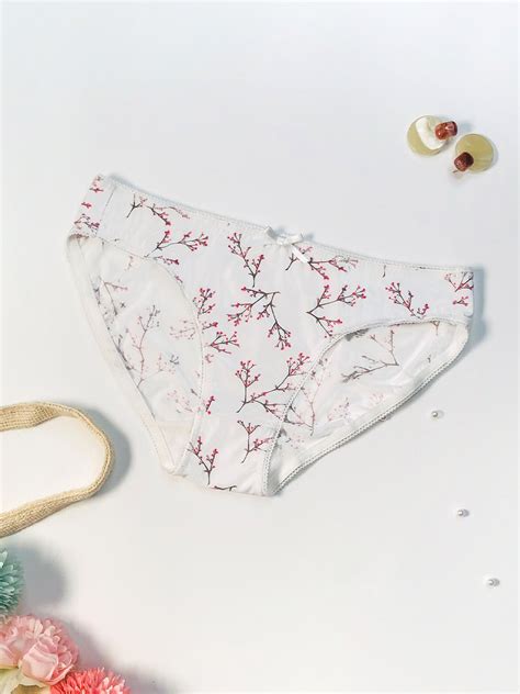 Qu N L T Bikini Vera In Hoa Vera Vietnam