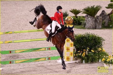 Jessica Springsteen & U.S. Equestrian Team Win Silver in Show Jumping ...