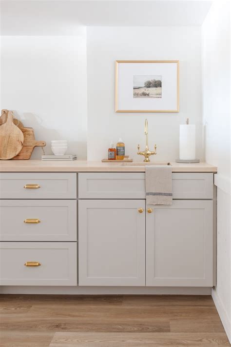 What Color Cabinets Go With Agreeable Gray Walls Sherwin Williams