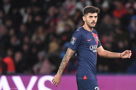 Psg Beraldo Juge Sa Première Contre Toulouse