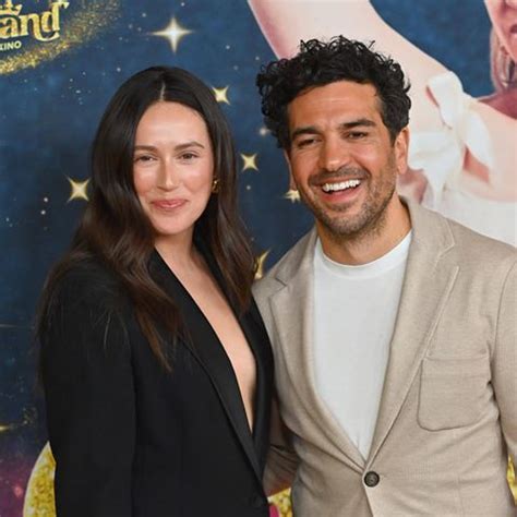 Elyas M'Barek: So extravagant ist das Brautkleid seiner Jessica | GALA.de
