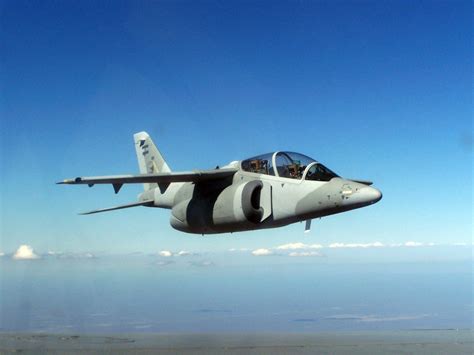 Modernizaron un avión Pampa III para la Fuerza Aérea Argentina El