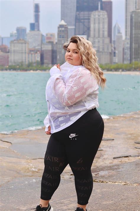 Chicago Plus Size Petite Fashion Blogger Youtuber And Model Natalie