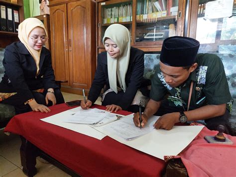 Terjemahan Khozinatul Asror 3