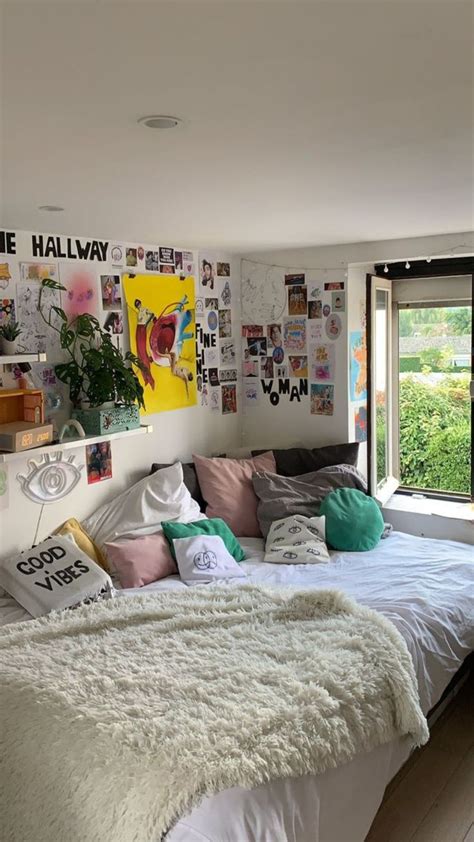 Wall Collage Room Decor Aesthetic | Ide kamar tidur, Ide dekorasi kamar ...