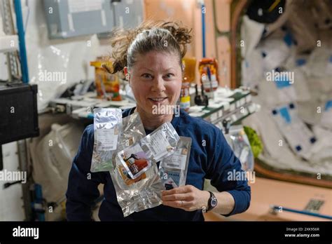 Astronaut Rations Hi Res Stock Photography And Images Alamy