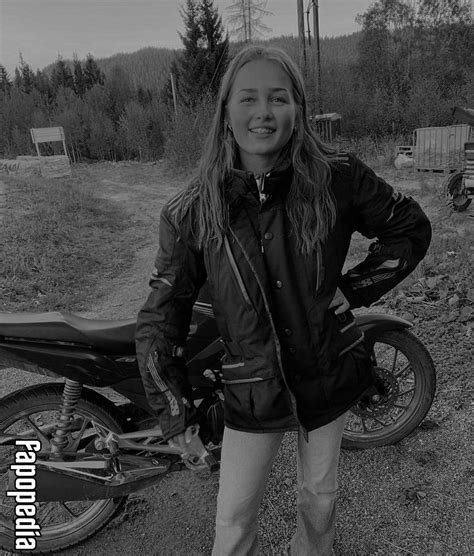 VANESSA SUNDET Nude OnlyFans Leaks Photo Fapopedia